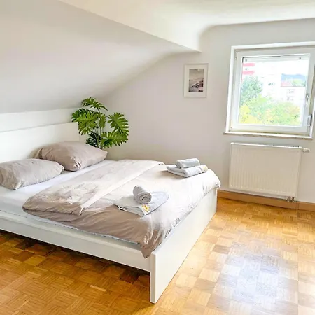 Apartment Dg L- 40m2 2-zimmer 15 Min Von Salzburg Entfernt