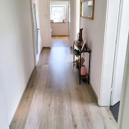 Daire Dg L- 40m2 2-zimmer 15 Min Von Salzburg Entfernt